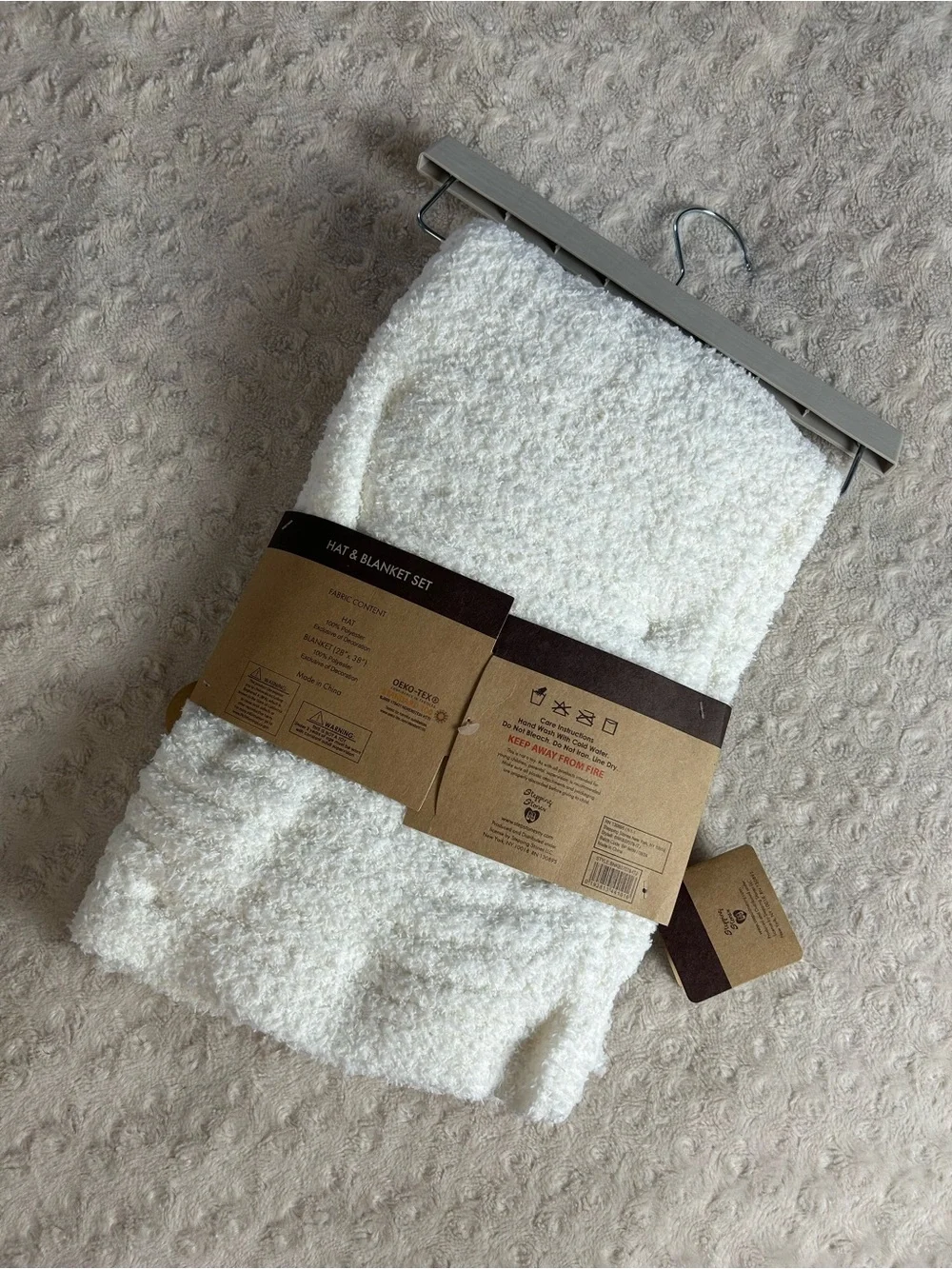 Bearpaw White Baby Blanket & Hat Set Chenille Sweater Knit Soft Cozy Ribbed